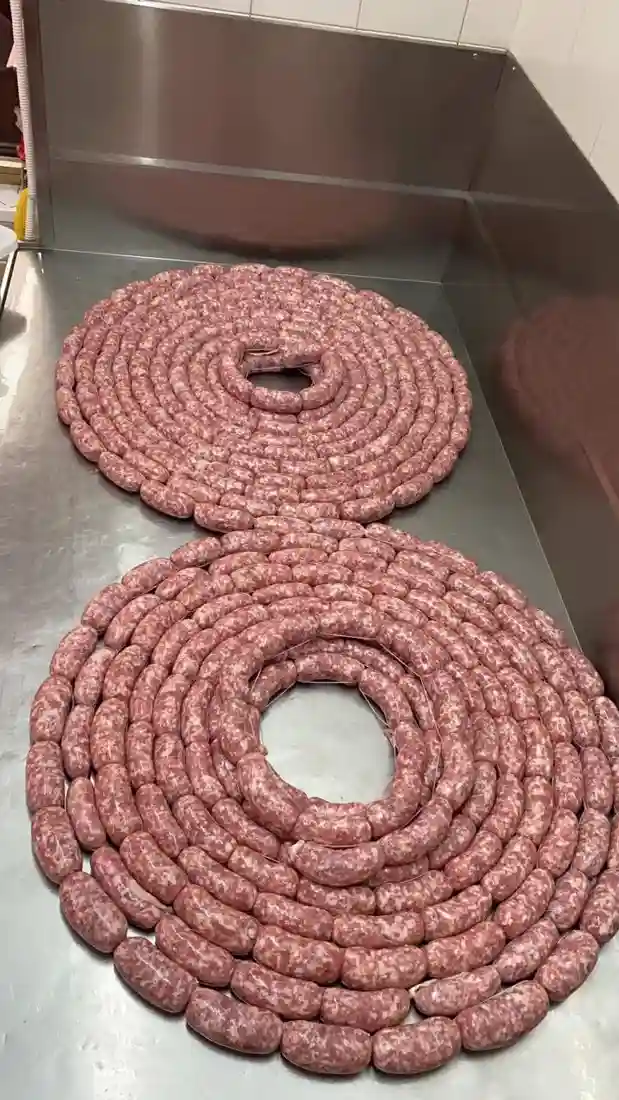 Salsicce di porco vero5 punti ogni 10 eu